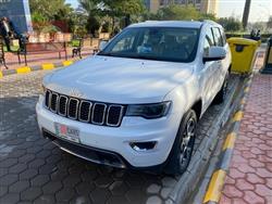 جیپ گراند شیرۆکی